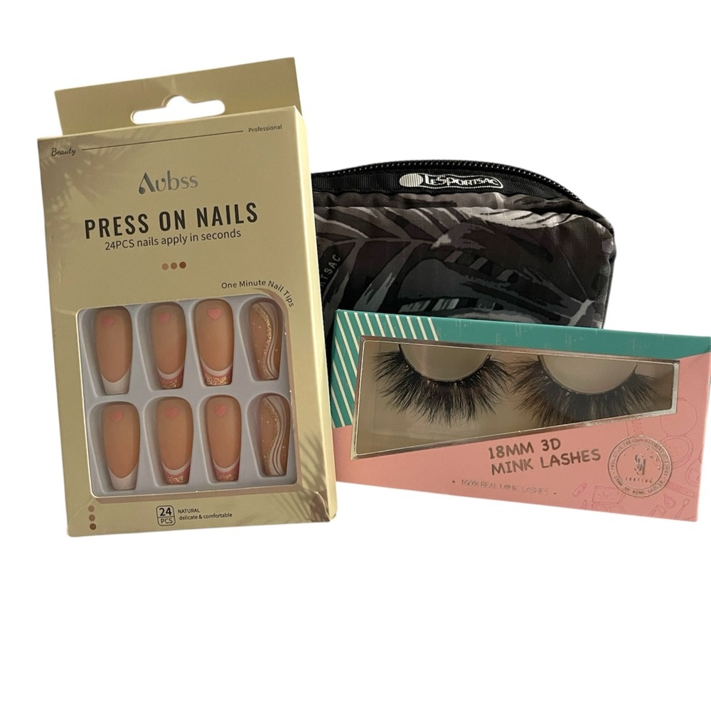 Makeup Bundle Set with Bag - Picture 3 of 9